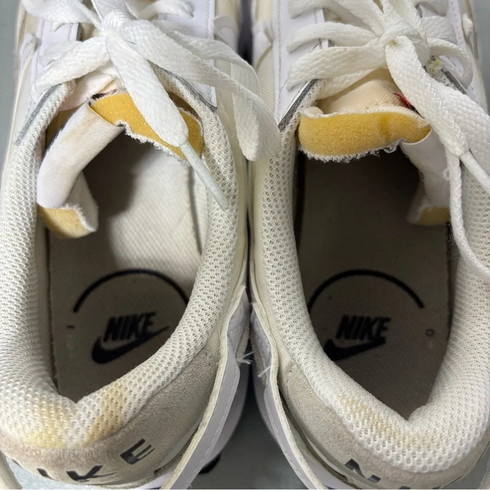 Nike Waffle Debut Women's Athletic Sneakers Size 8.5 Shoes DH9523-100